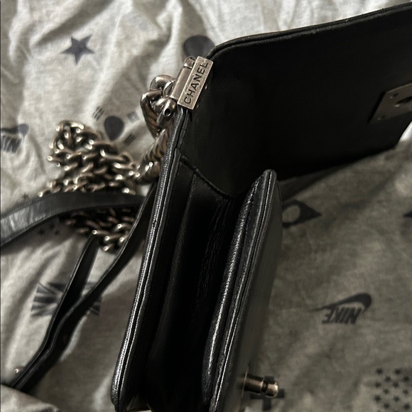 Chic Python Leather Crossbody Bag - Picture 9 of 12